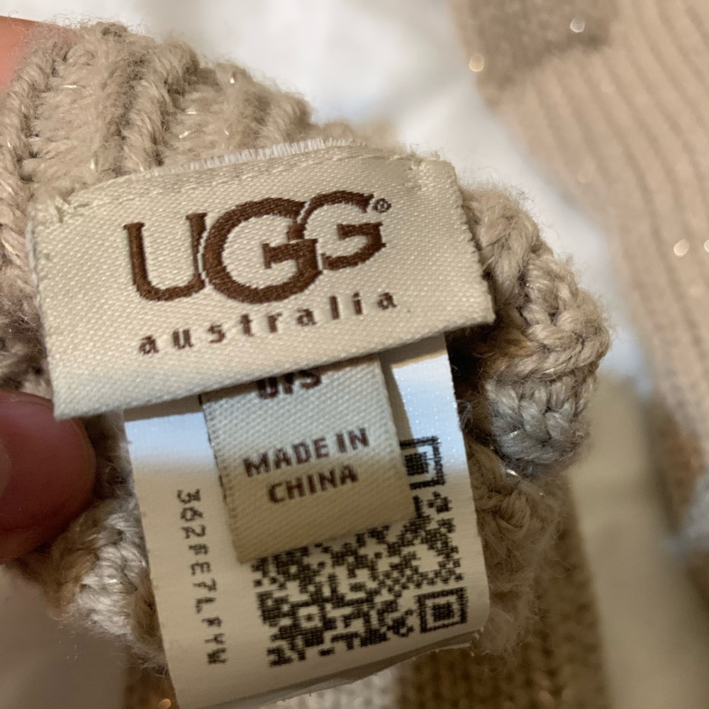 Fingerless UGG gloves